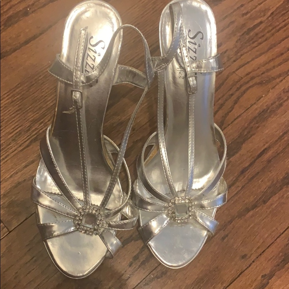Dress shoes